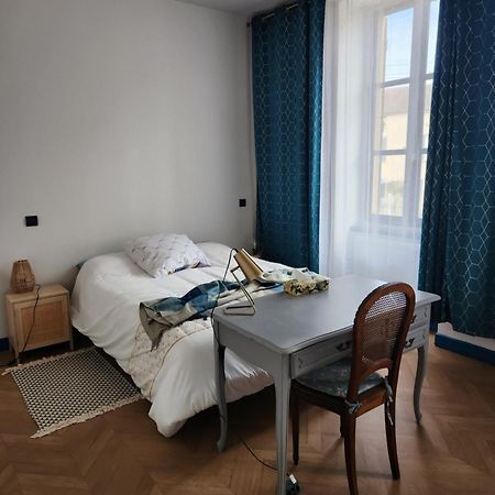 La Grenette Bed & Breakfast Шарол Екстериор снимка