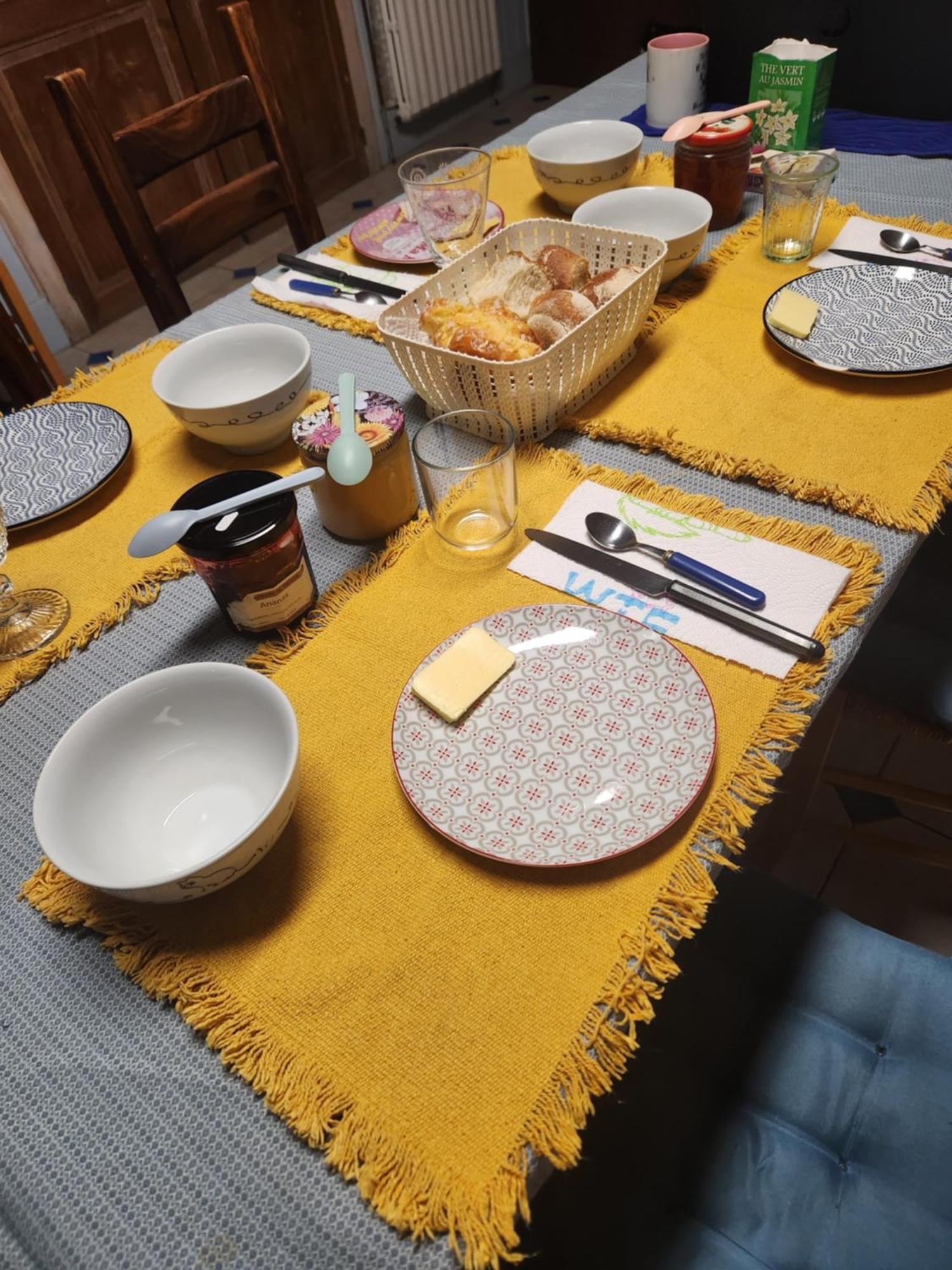 La Grenette Bed & Breakfast Шарол Екстериор снимка